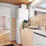 3 Bedroom Amazing In 別荘 *