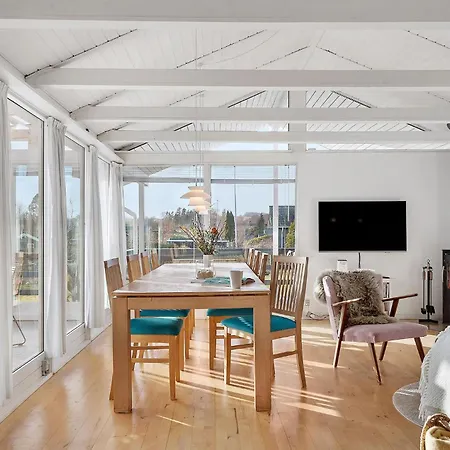 Gorgeous In With Kitchen * Malling