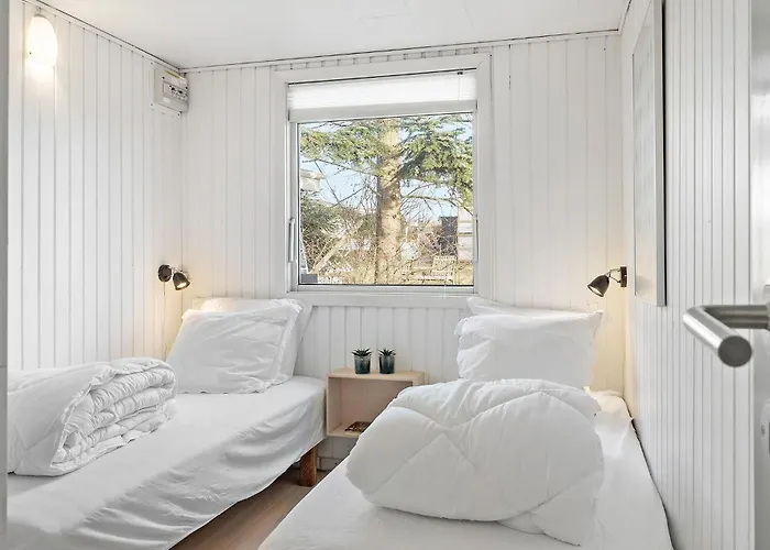 Dom wakacyjny 3 Bedroom Amazing In Malling