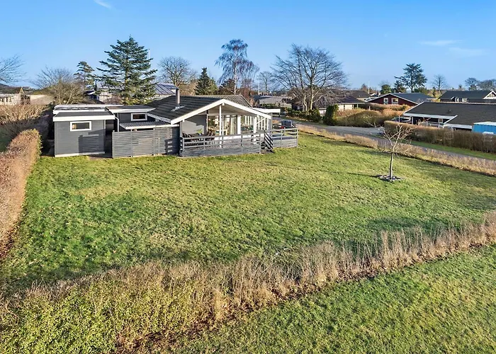Dom wakacyjny 3 Bedroom Amazing In